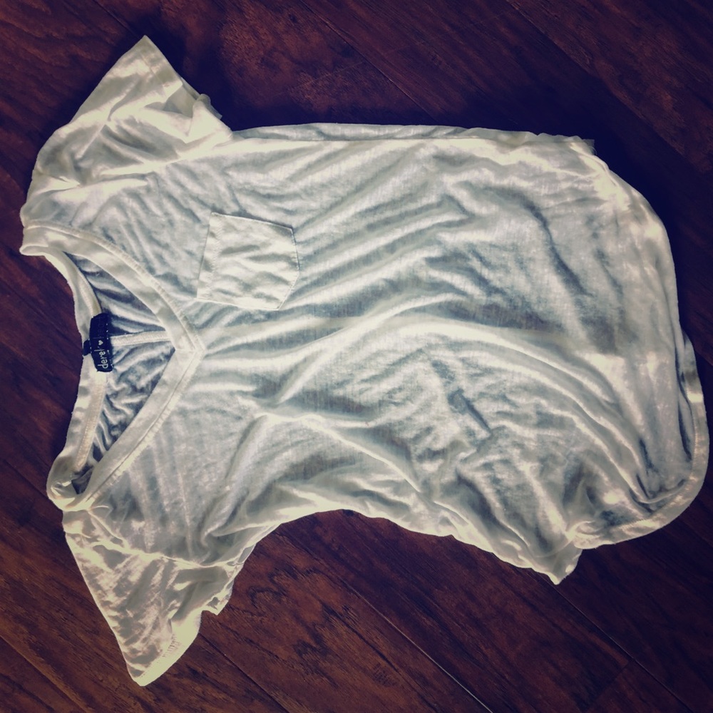 🧡4 for $17🧡 White v neck